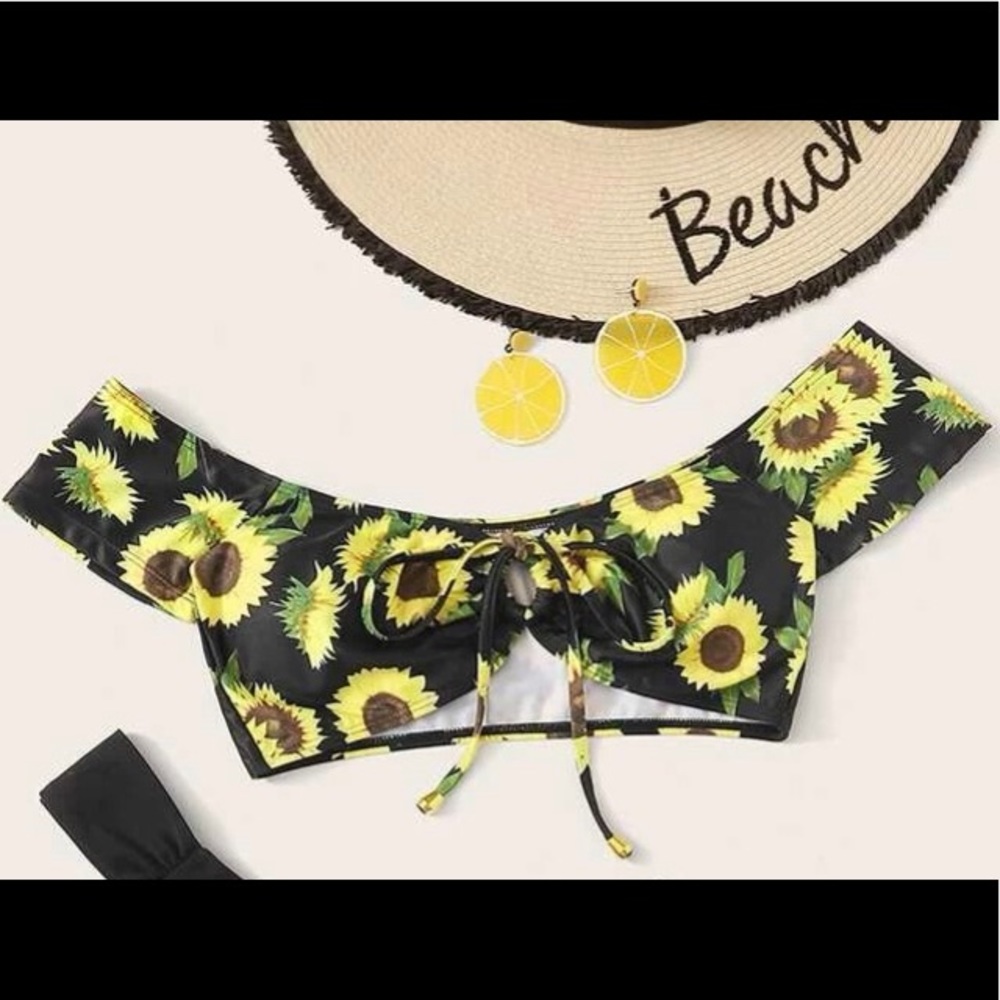 Black off-the-shoulder sunflower bikini top